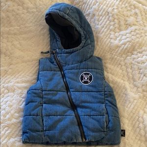 Nununu puffer vest with inner suspenders & hoodie